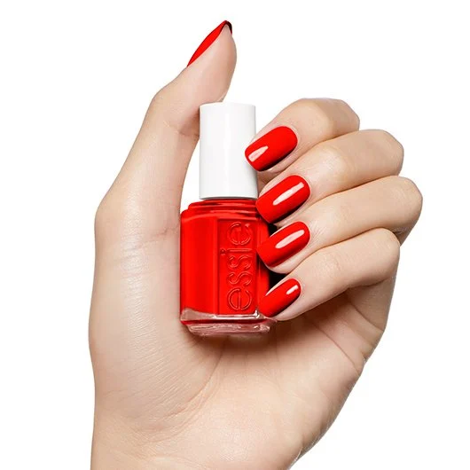 essie-enamel-fifth-avenue-on-hand-1
